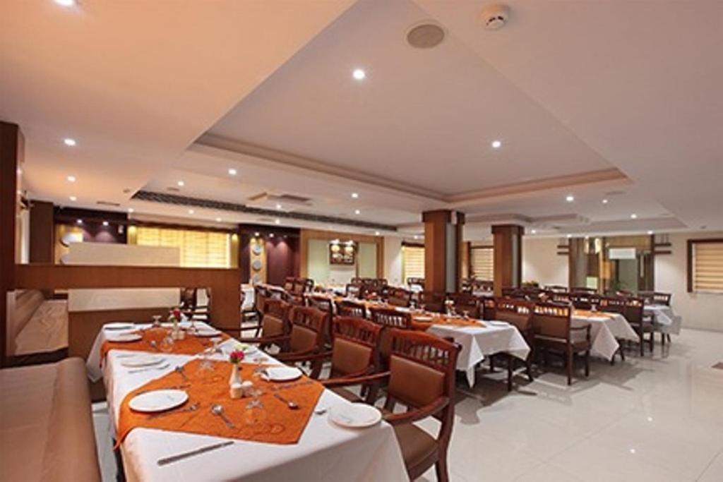 Hotel Anjali Park Kottayam Eksteriør billede